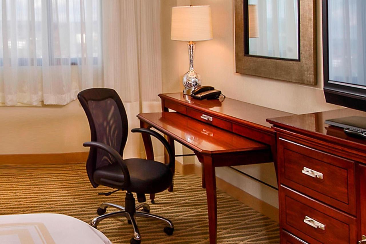 BWI Airport Marriott Hotel Linthicum Bagian luar foto
